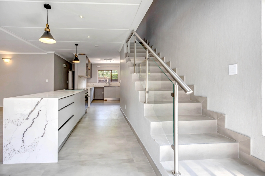 To Let 3 Bedroom Property for Rent in Broadacres Gauteng