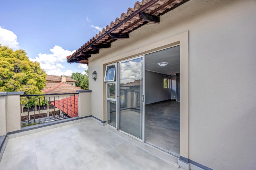 To Let 3 Bedroom Property for Rent in Broadacres Gauteng