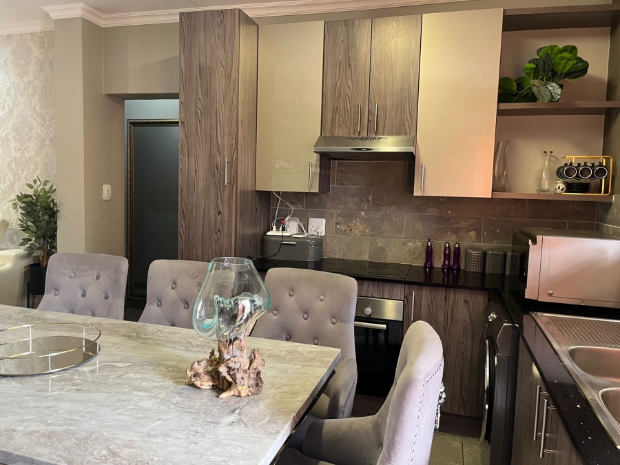 3 Bedroom Property for Sale in Noordwyk Gauteng