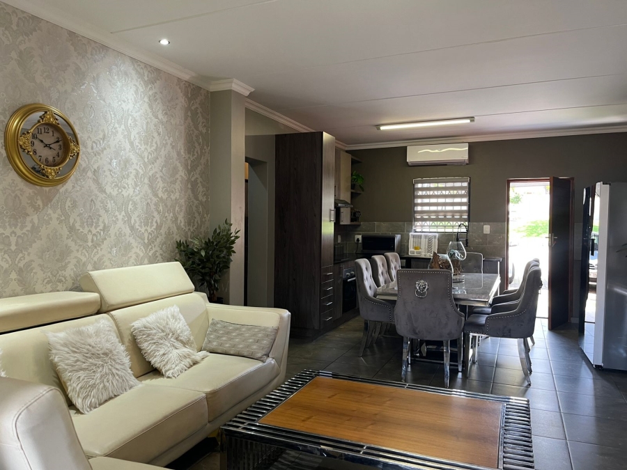 3 Bedroom Property for Sale in Noordwyk Gauteng