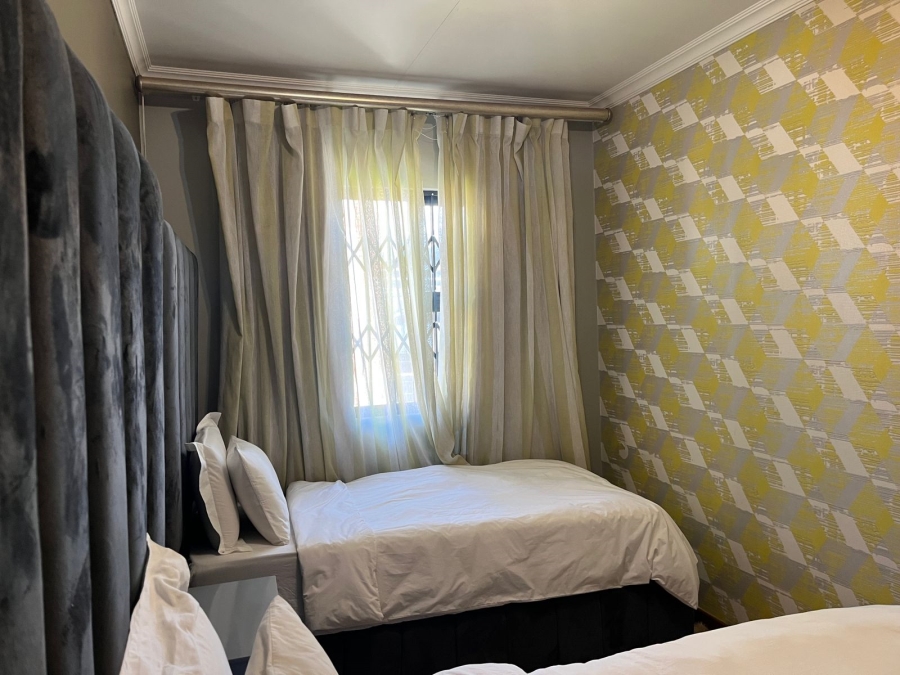 3 Bedroom Property for Sale in Noordwyk Gauteng