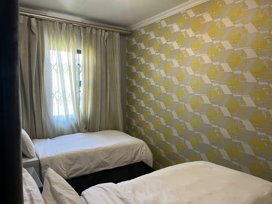 3 Bedroom Property for Sale in Noordwyk Gauteng