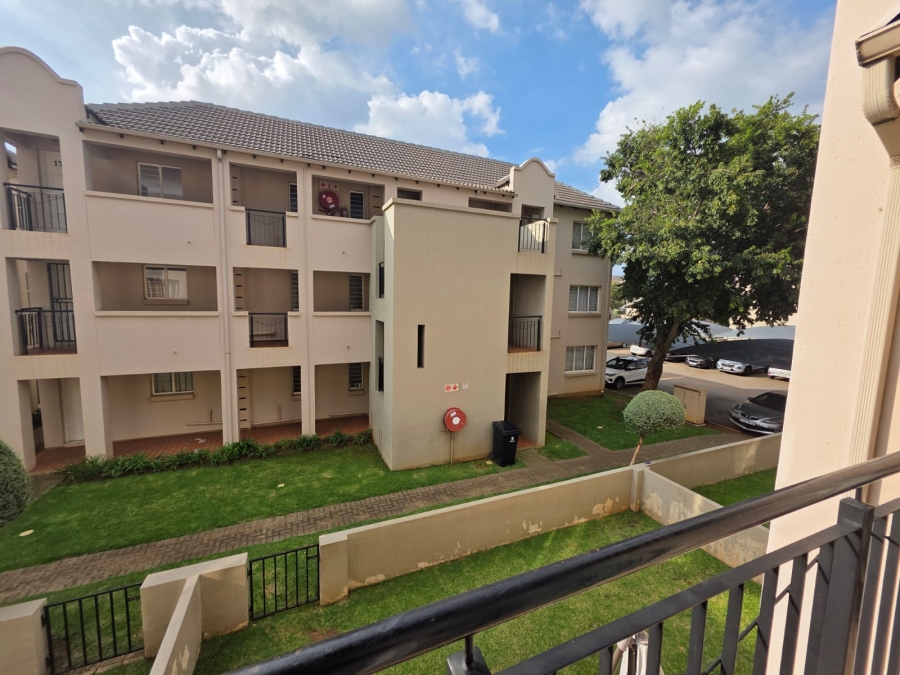 To Let 2 Bedroom Property for Rent in Klippoortje Gauteng