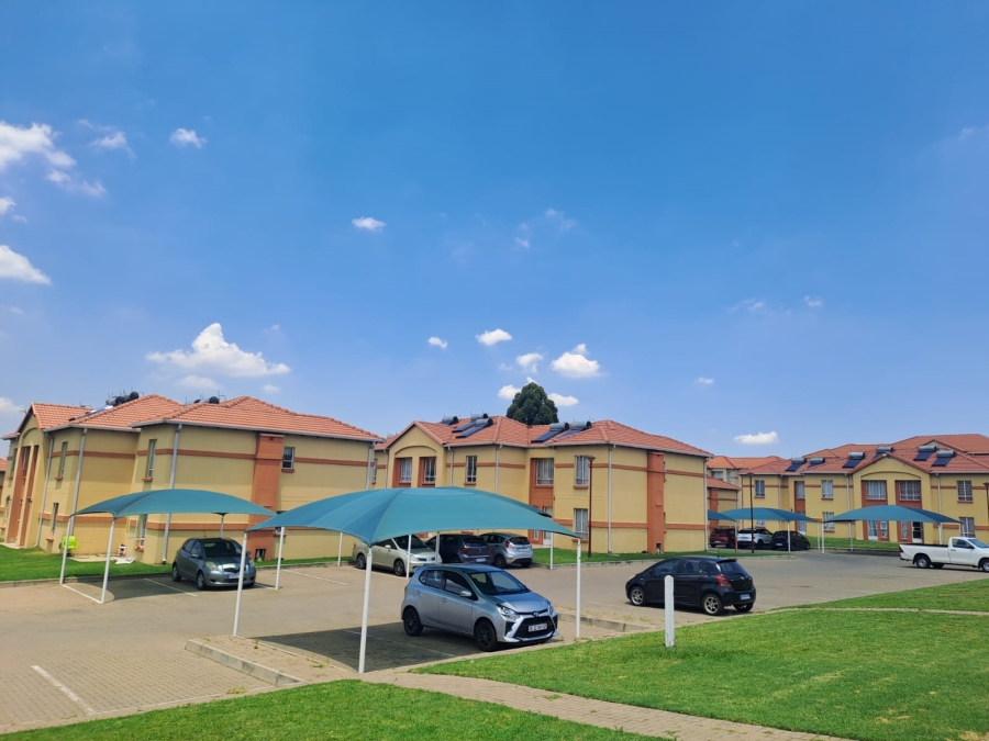 2 Bedroom Property for Sale in Aeroton Gauteng