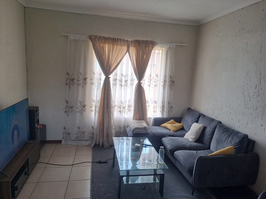 2 Bedroom Property for Sale in Aeroton Gauteng