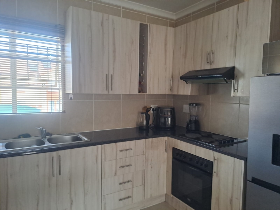 2 Bedroom Property for Sale in Aeroton Gauteng