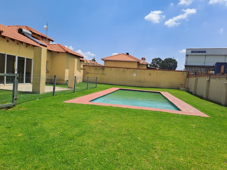 2 Bedroom Property for Sale in Aeroton Gauteng