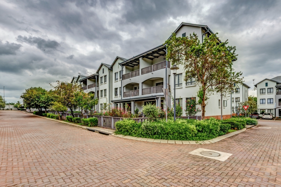 1 Bedroom Property for Sale in Broadacres Gauteng