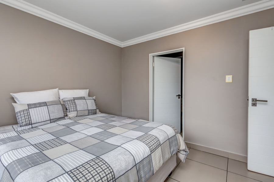 1 Bedroom Property for Sale in Broadacres Gauteng