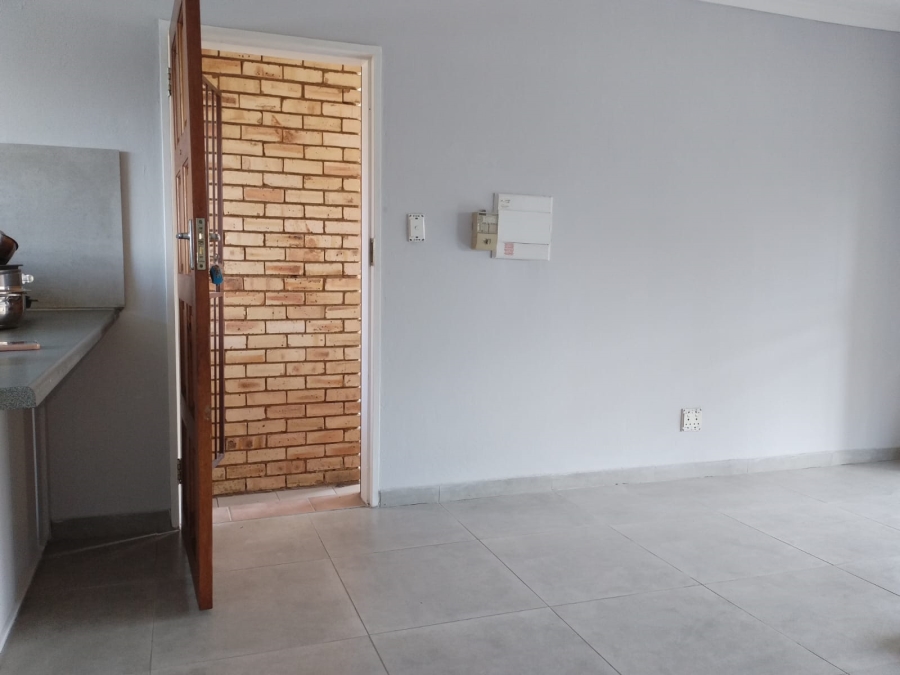 2 Bedroom Property for Sale in Noordwyk Gauteng