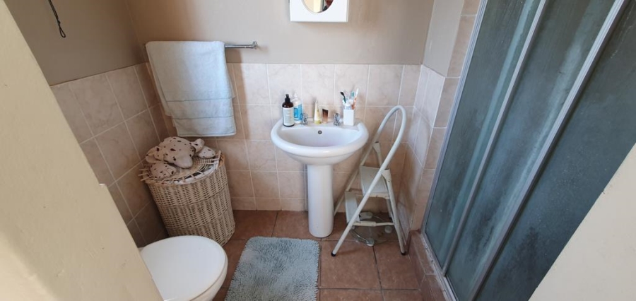 2 Bedroom Property for Sale in Noordwyk Gauteng