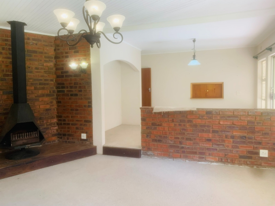 3 Bedroom Property for Sale in Glen Austin Gauteng