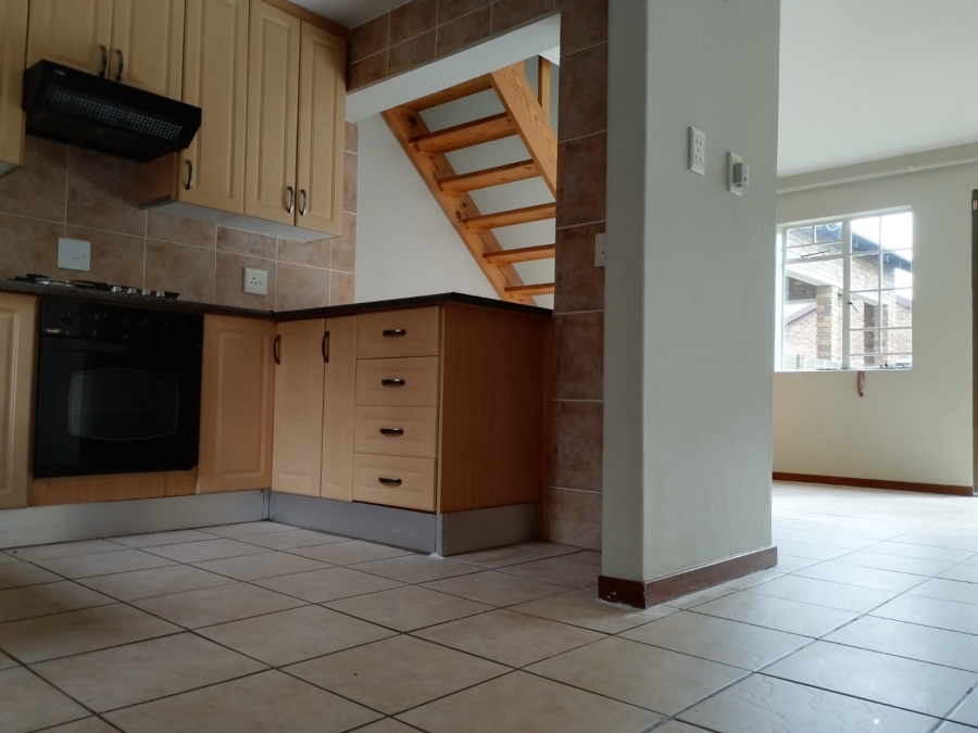 To Let 2 Bedroom Property for Rent in Noordwyk Gauteng