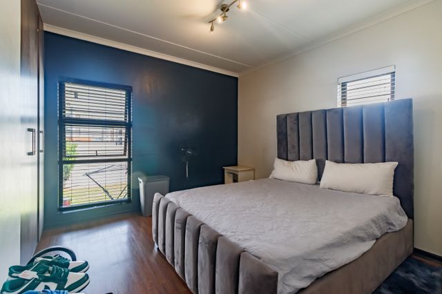 2 Bedroom Property for Sale in Barbeque Downs Gauteng