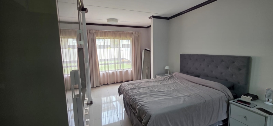 To Let 2 Bedroom Property for Rent in Crowthorne AH Gauteng