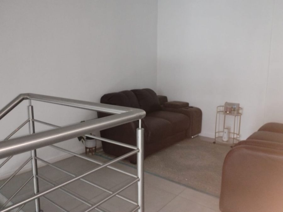 3 Bedroom Property for Sale in Erand Gardens Gauteng