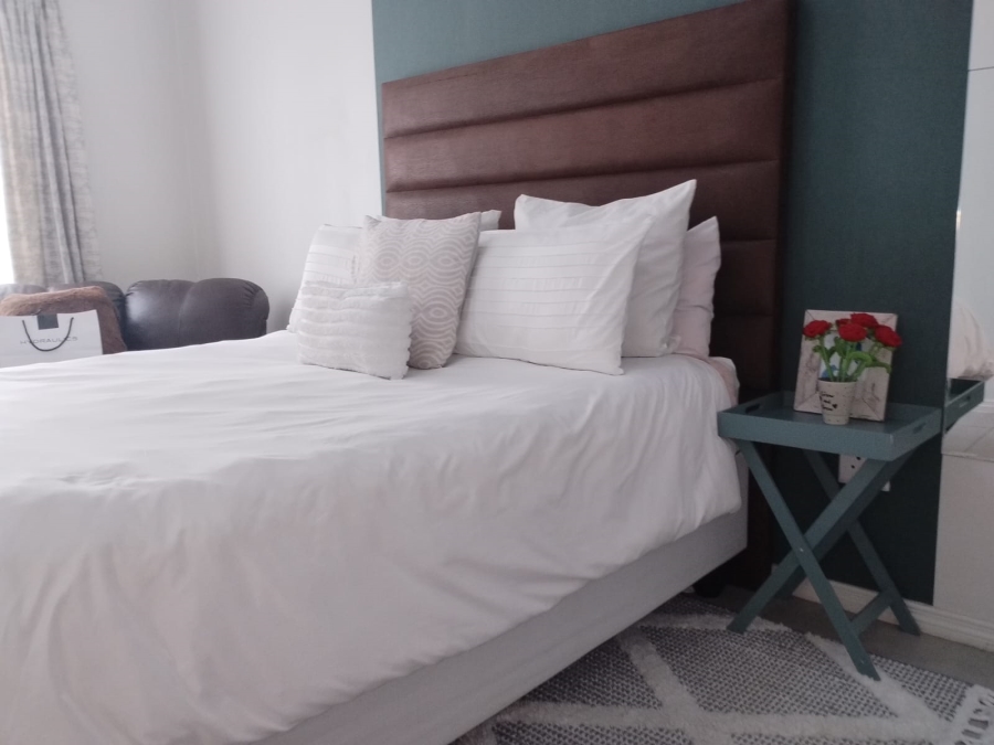 3 Bedroom Property for Sale in Erand Gardens Gauteng