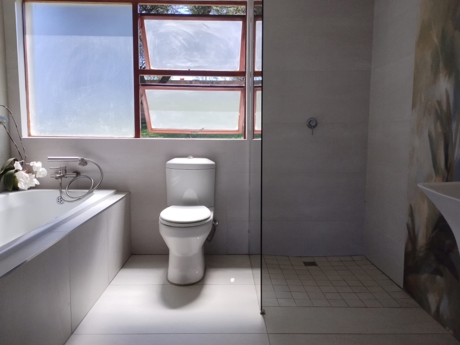 3 Bedroom Property for Sale in Blue Hills Gauteng