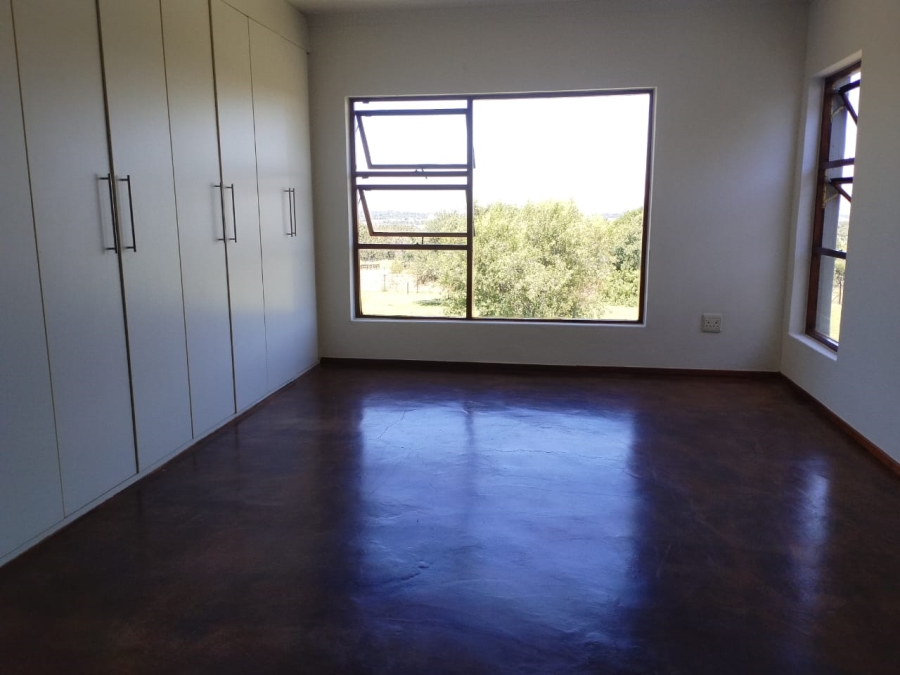 3 Bedroom Property for Sale in Blue Hills Gauteng