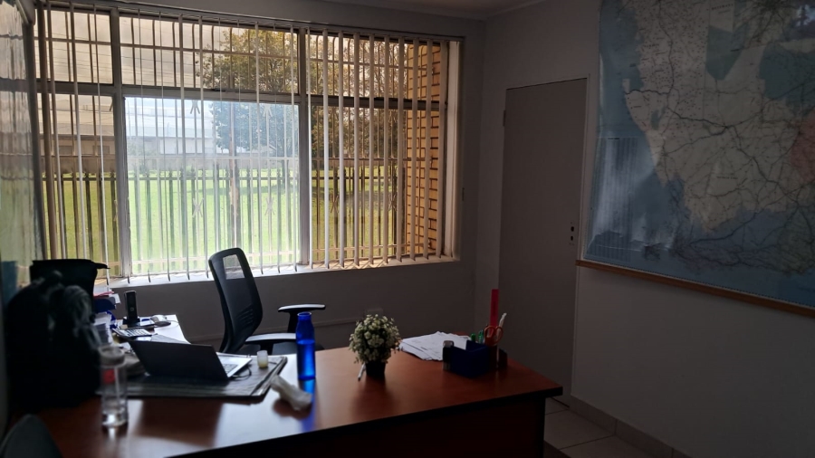 To Let commercial Property for Rent in Clayville East Gauteng