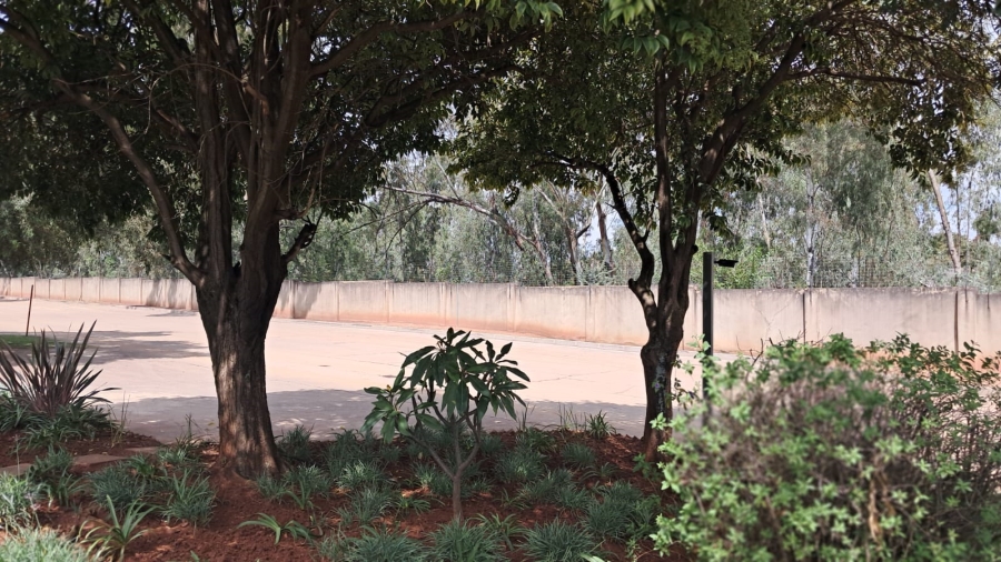 To Let commercial Property for Rent in Clayville East Gauteng