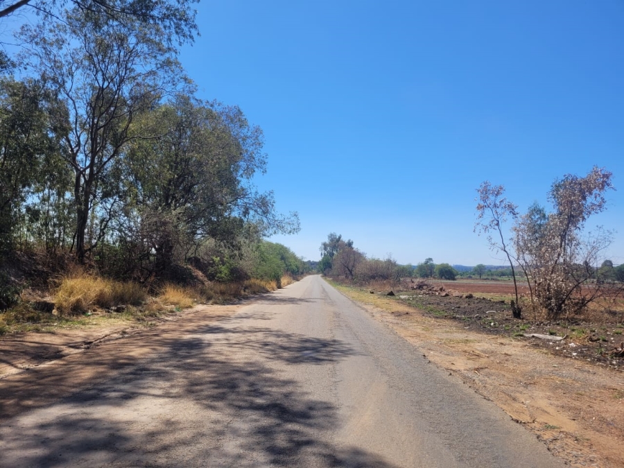 To Let commercial Property for Rent in Clayville East Gauteng