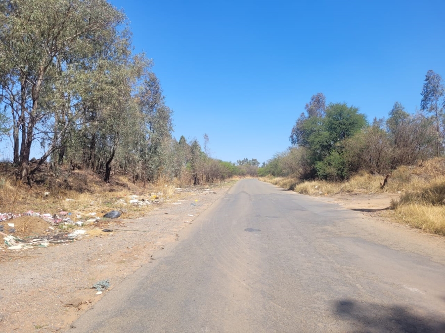 To Let commercial Property for Rent in Clayville East Gauteng