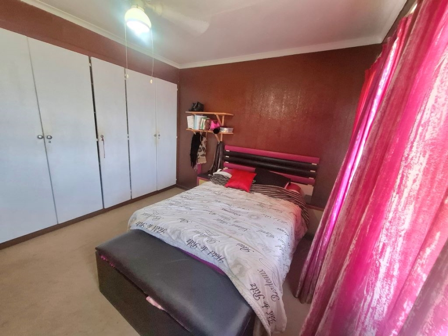 3 Bedroom Property for Sale in Glen Harvie Gauteng