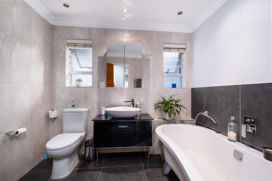 4 Bedroom Property for Sale in Northwold Gauteng