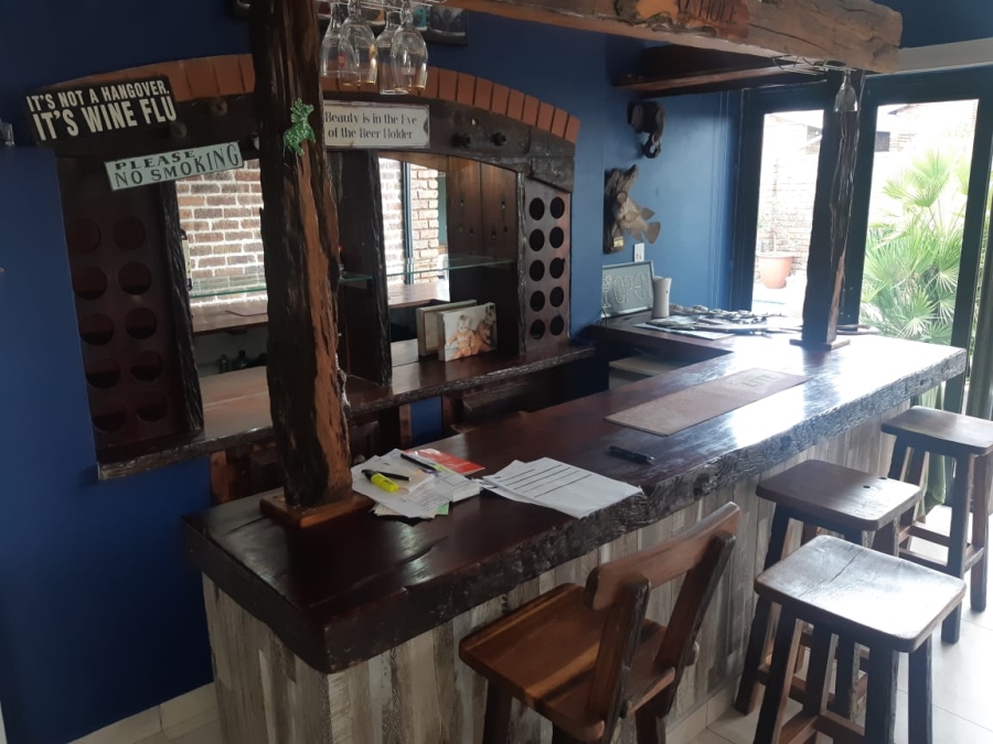 3 Bedroom Property for Sale in Larrendale Gauteng