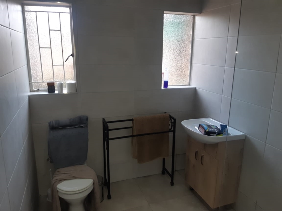 3 Bedroom Property for Sale in Larrendale Gauteng