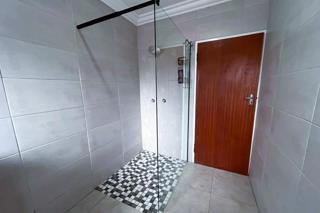 3 Bedroom Property for Sale in Larrendale Gauteng