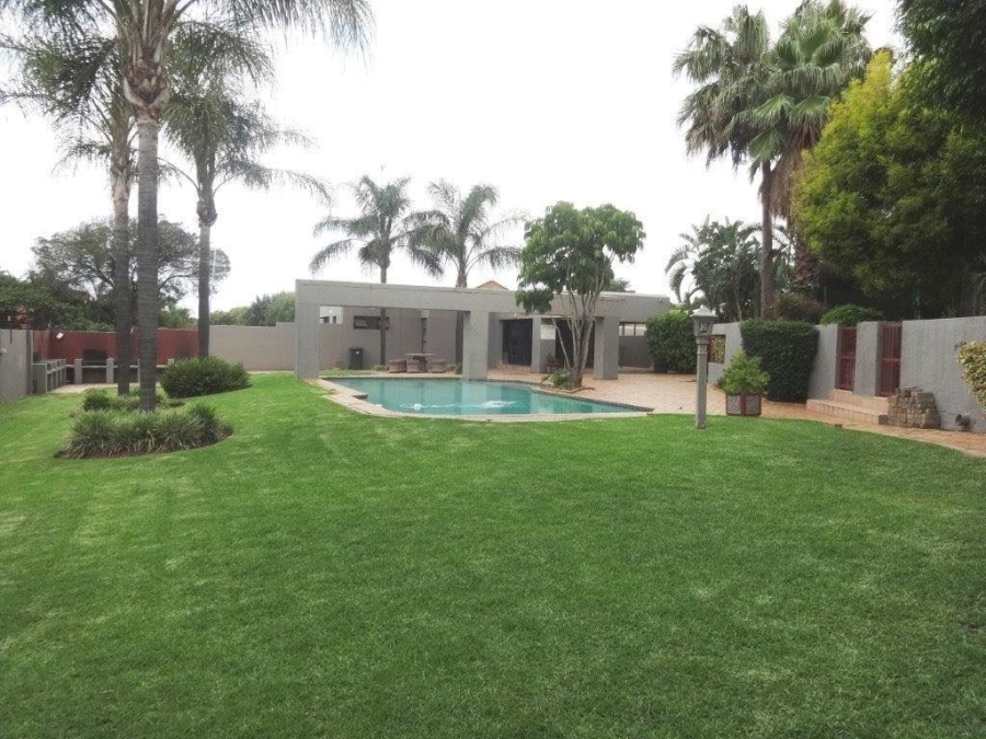 2 Bedroom Property for Sale in Marais Steyn Park Gauteng