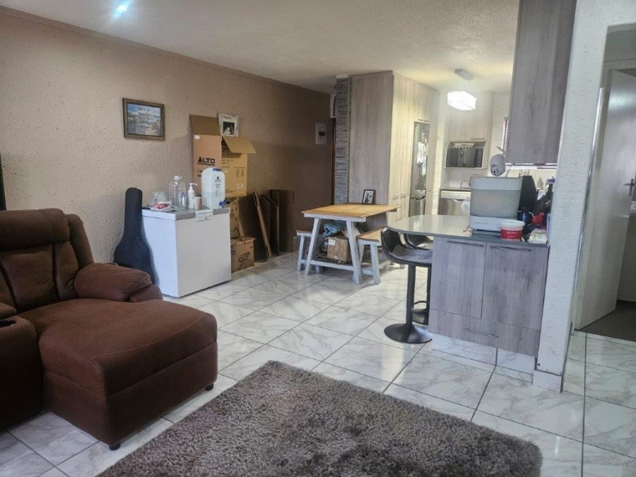 2 Bedroom Property for Sale in Marais Steyn Park Gauteng