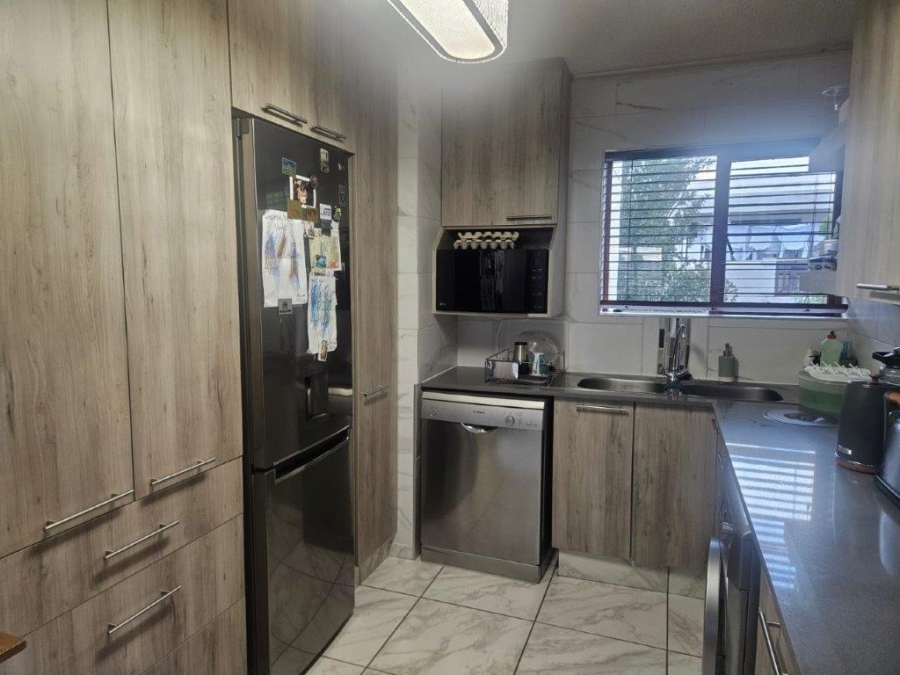 2 Bedroom Property for Sale in Marais Steyn Park Gauteng