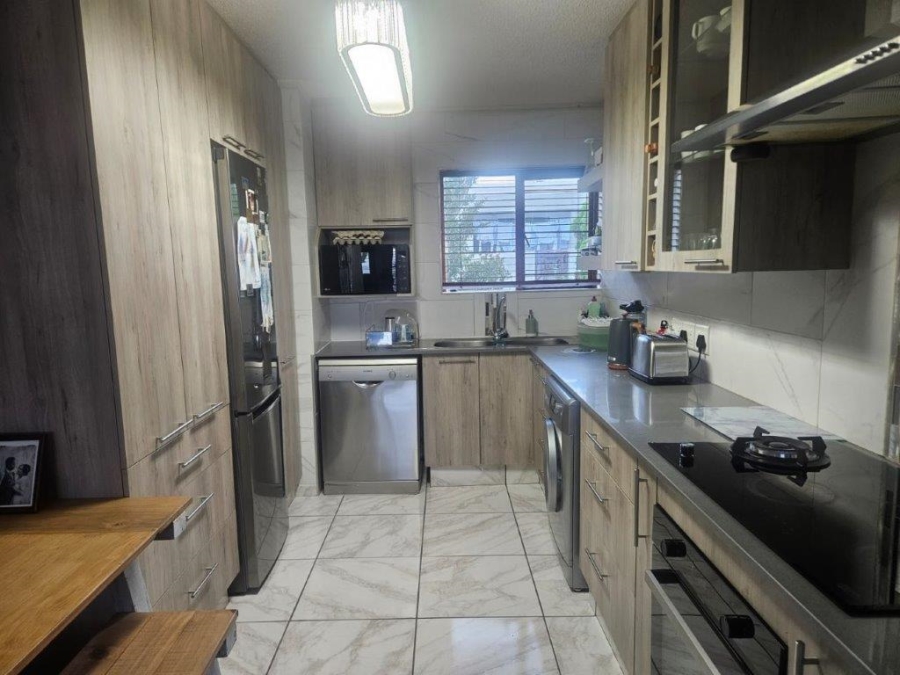 2 Bedroom Property for Sale in Marais Steyn Park Gauteng
