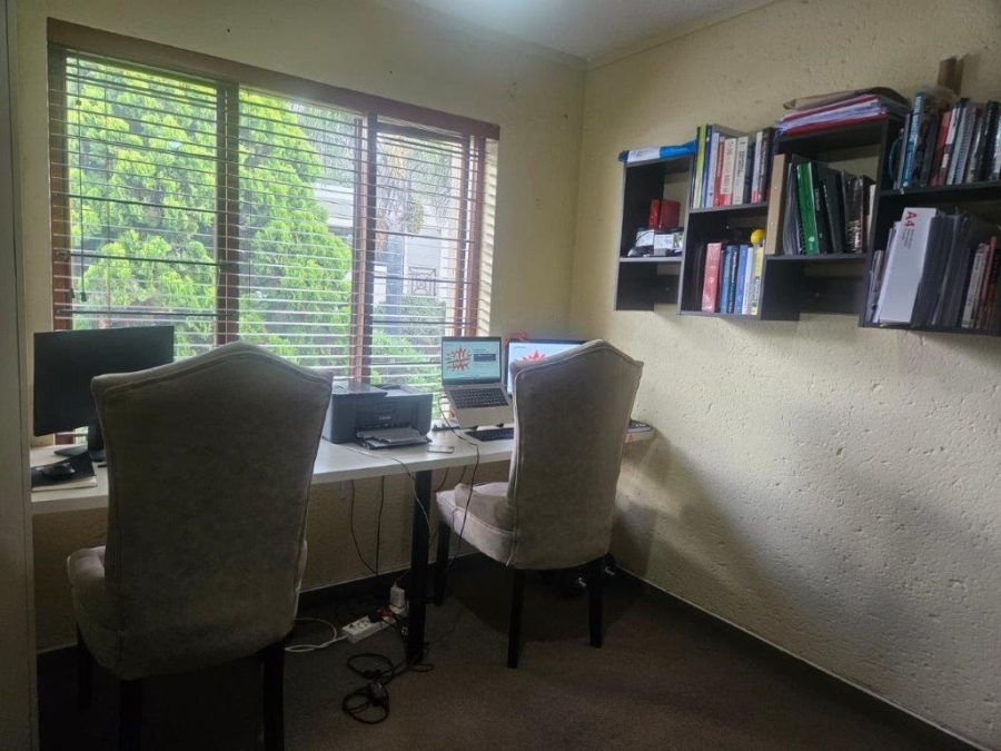 2 Bedroom Property for Sale in Marais Steyn Park Gauteng