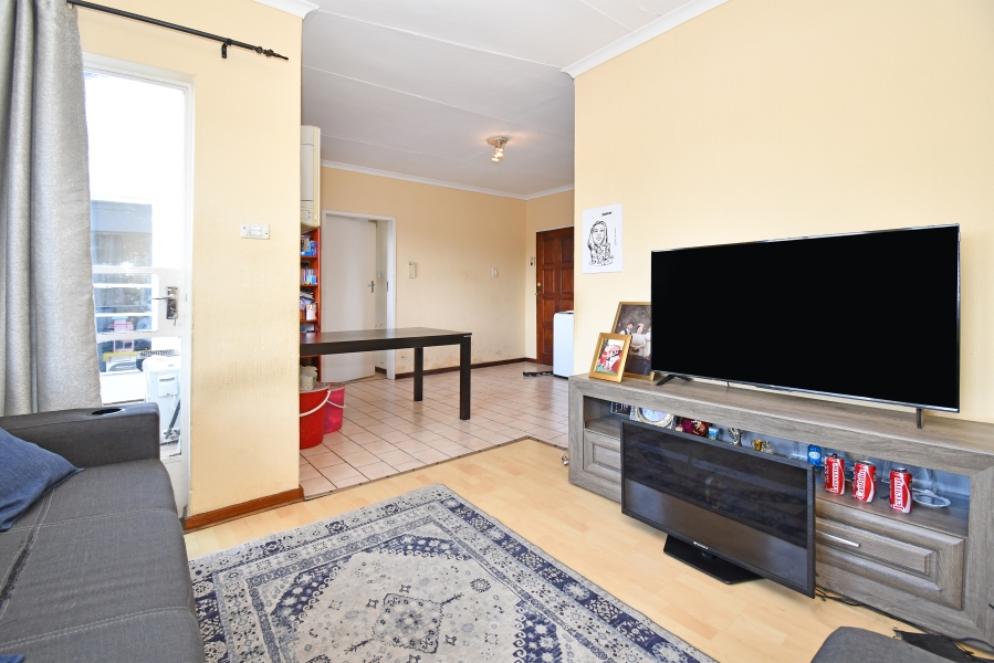 1 Bedroom Property for Sale in Corlett Gardens Gauteng