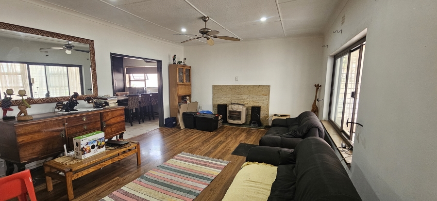 3 Bedroom Property for Sale in South Crest Gauteng