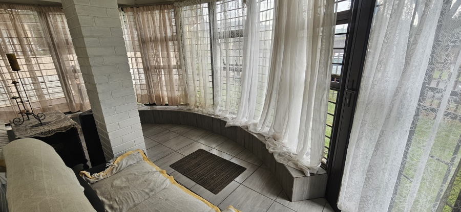 3 Bedroom Property for Sale in South Crest Gauteng