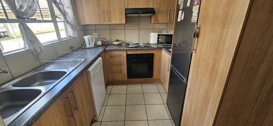 2 Bedroom Property for Sale in Meyersdal Gauteng