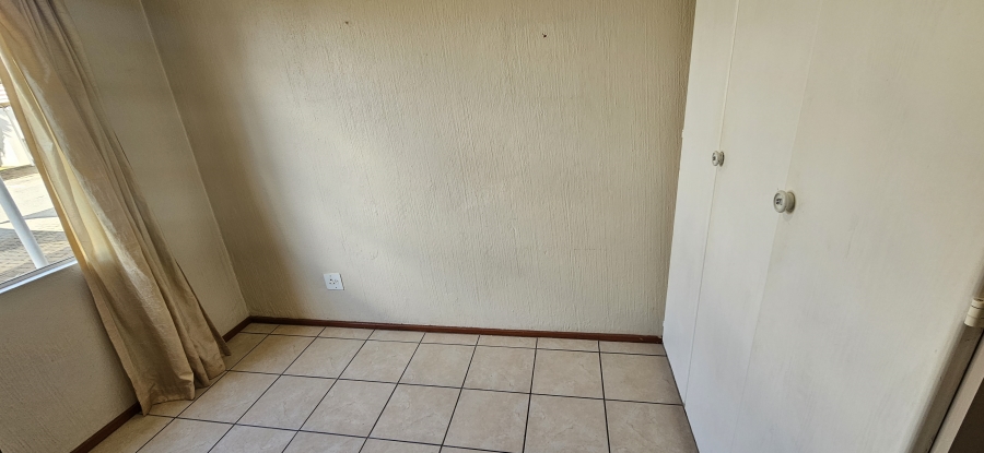 2 Bedroom Property for Sale in Meyersdal Gauteng