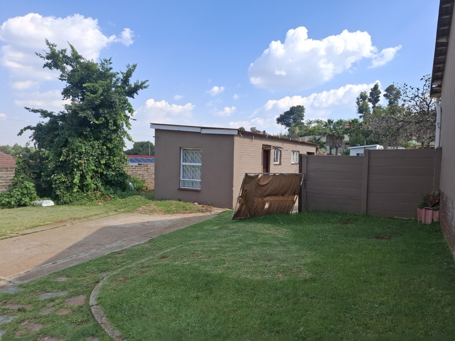 3 Bedroom Property for Sale in Hillshaven Gauteng
