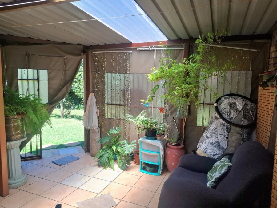 2 Bedroom Property for Sale in Robinpark Gauteng