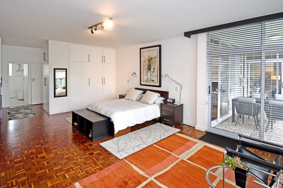 2 Bedroom Property for Sale in Dunkeld Gauteng