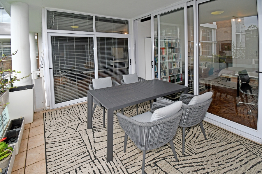 2 Bedroom Property for Sale in Dunkeld Gauteng