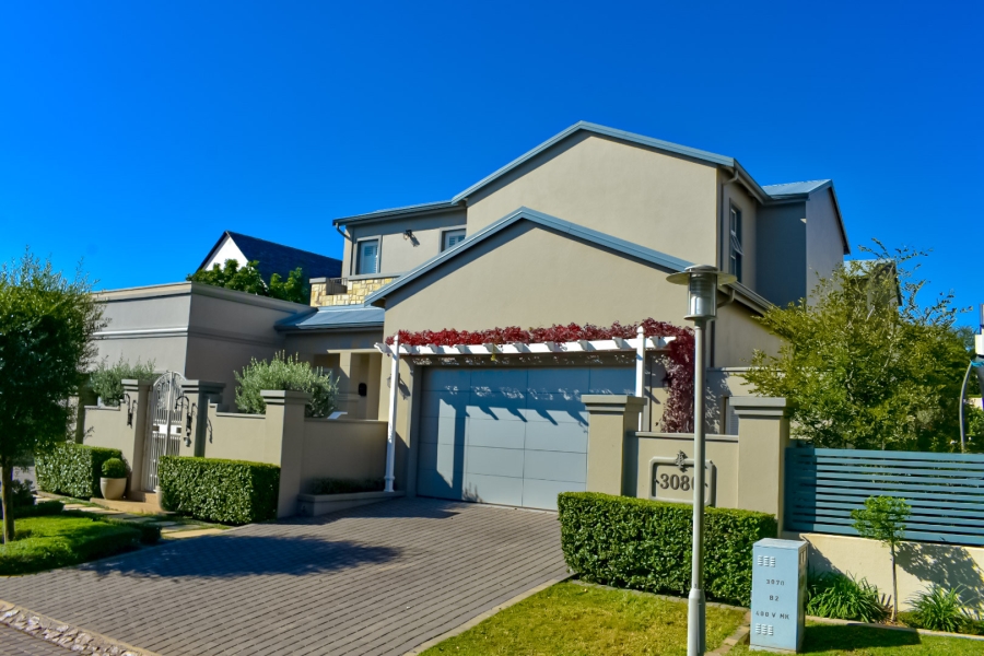 4 Bedroom Property for Sale in Waterfall Country Estate Gauteng
