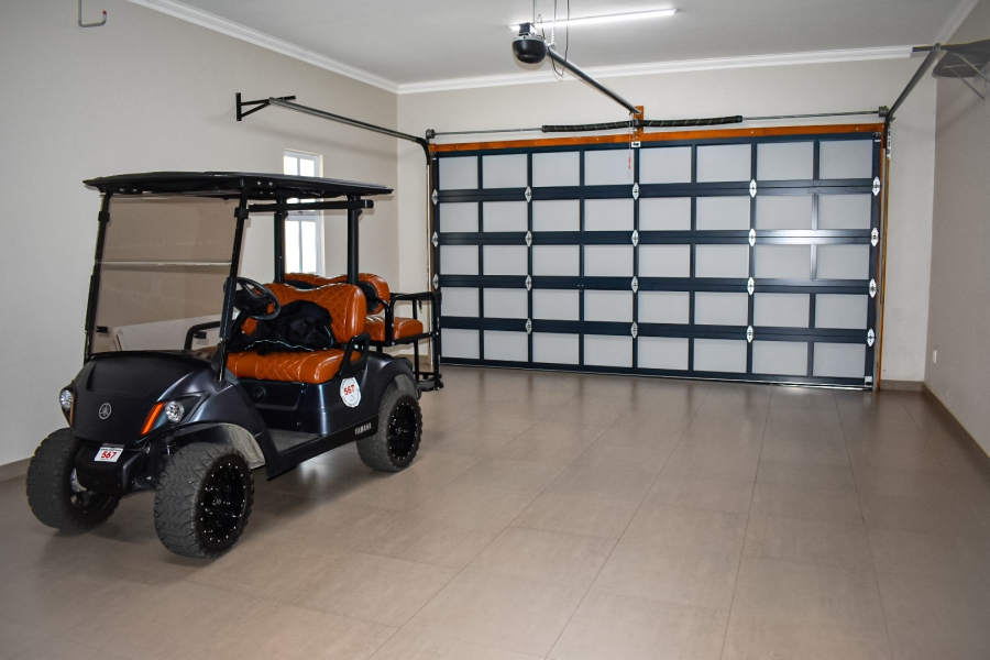 4 Bedroom Property for Sale in Waterfall Country Estate Gauteng