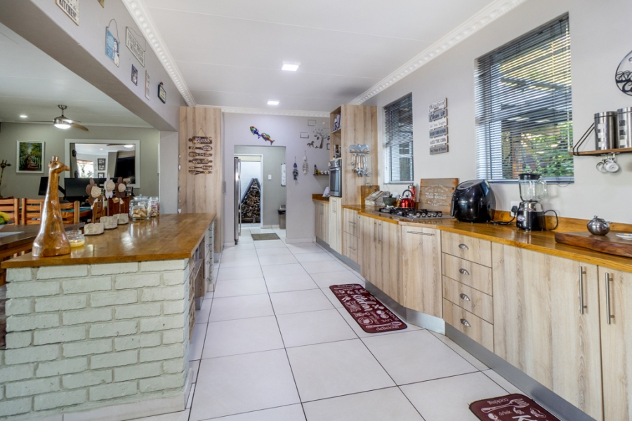 4 Bedroom Property for Sale in Sunnyridge Gauteng