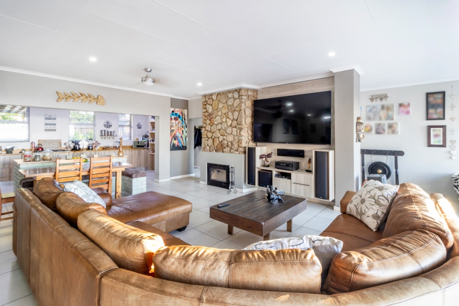 4 Bedroom Property for Sale in Sunnyridge Gauteng